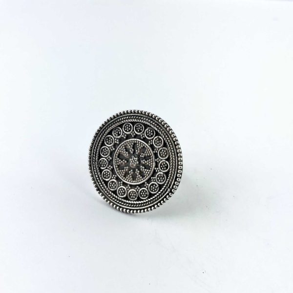 anello-artigianale-india-argento-925-scudo-disegno-floreale-online