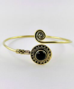 Bracciale-ottone-pietra-onice-nera-taglio-rotonda