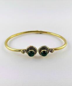 Bracciale-ottone-pietra-onice-verde-taglio-rotondo