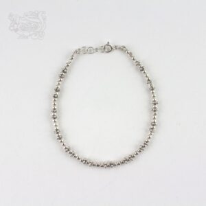 Bracciale-argento-925-regolabile-dettagli-floreali-chiusura-moschettone