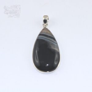 Ciondolo-pietra-agata-nera-striata-montata-argento-925-forma-goccia