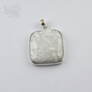 Ciondolo-pietra-scolersite-bianca-argento-925-forma-rettangolare